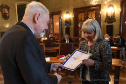 2424jpg.jpg-Nagrody dla nauczycieli - tura I