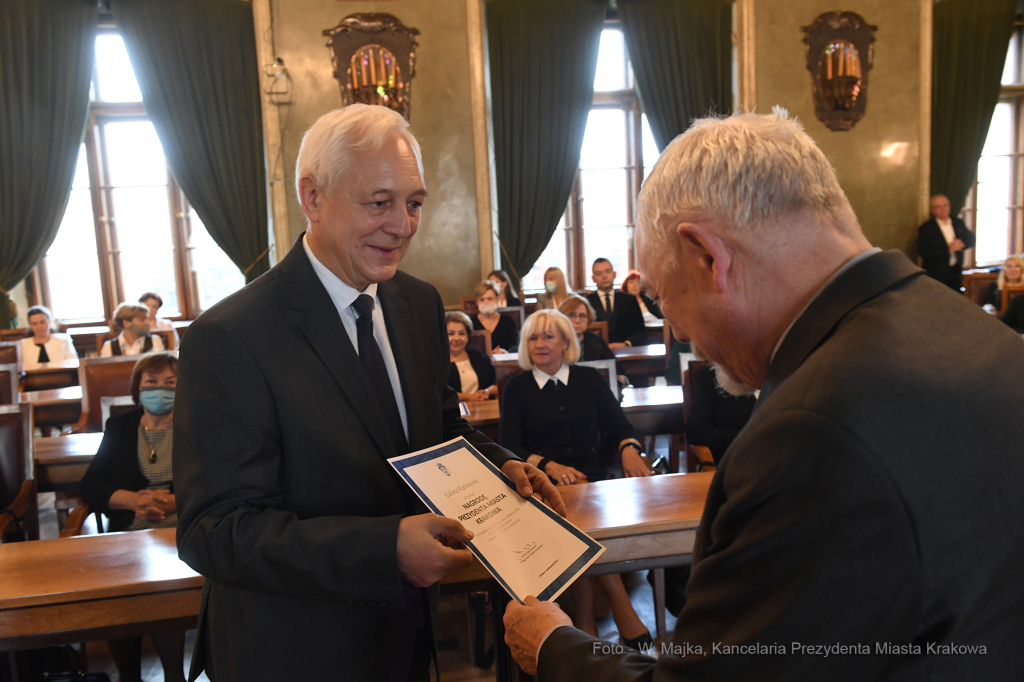 2828jpg.jpg-Nagrody dla nauczycieli - tura I  Autor: W. Majka