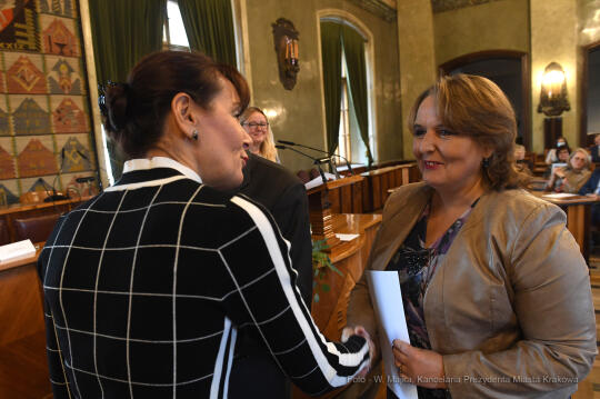 5151jpg.jpg-Nagrody dla nauczycieli - tura I