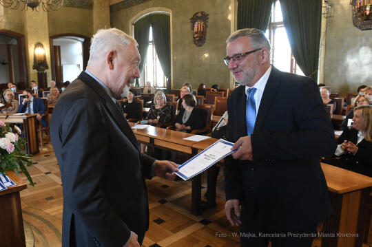 7676jpg.jpg-Nagrody dla nauczycieli - tura I