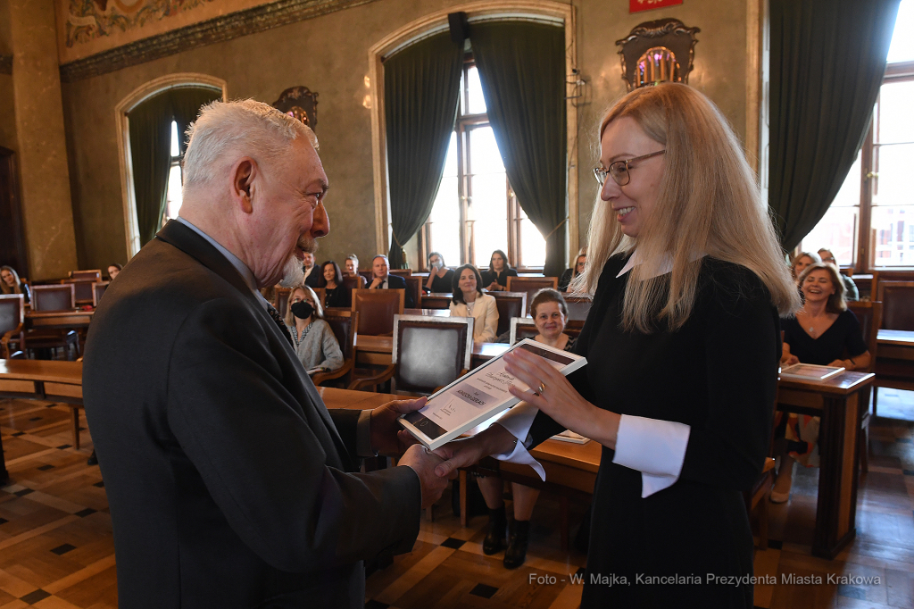 3737jpg.jpg-Nauczyciel z Pasją  Autor: W. Majka