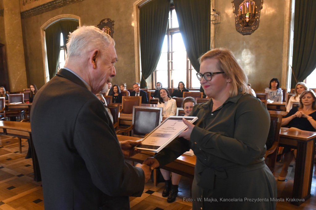 4646jpg.jpg-Nauczyciel z Pasją  Autor: W. Majka