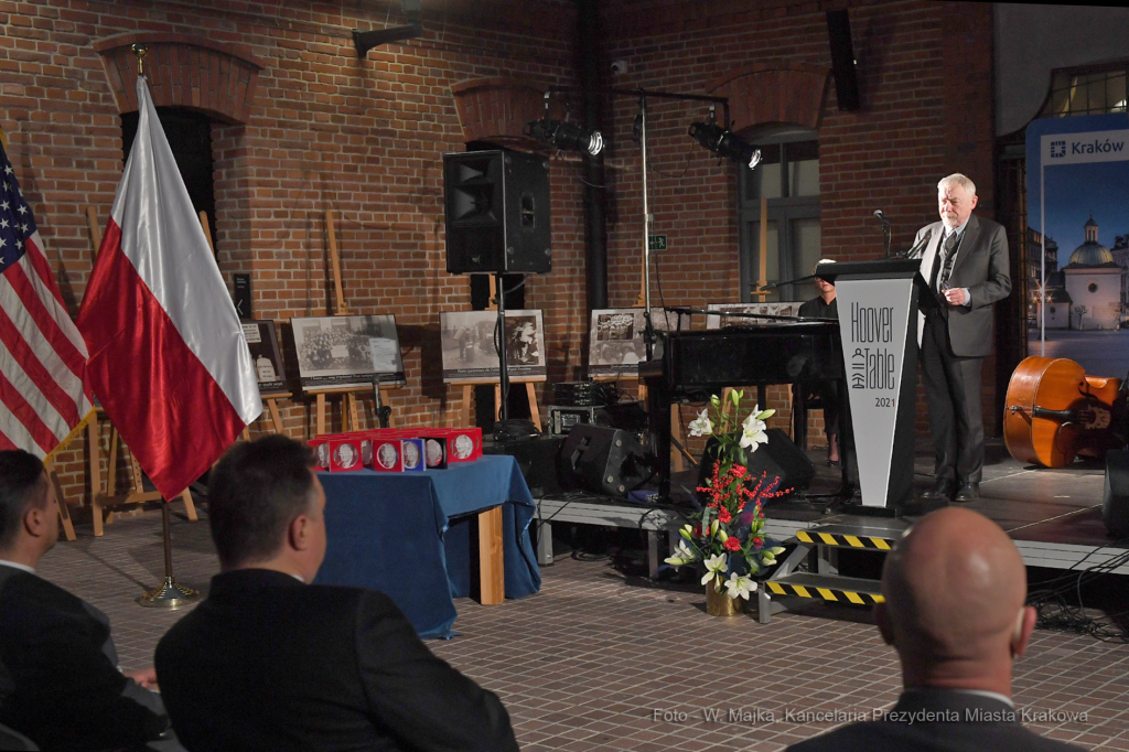 077jpg.jpg-Hoover  Autor: W. Majka