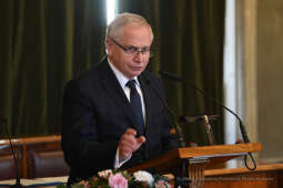 2424jpg.jpg-Rada Strategii