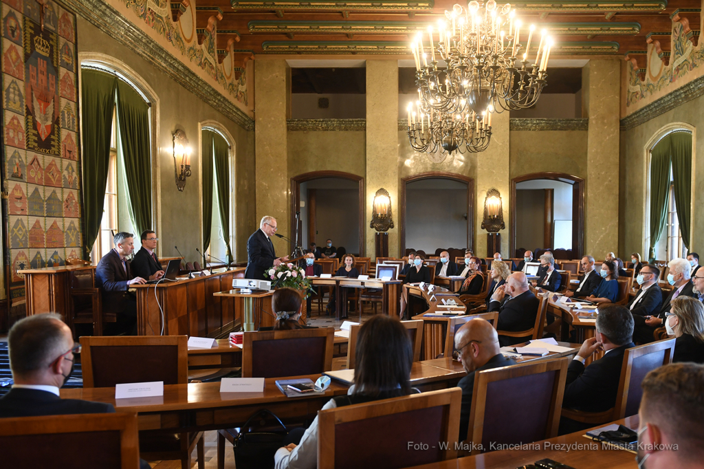 2828jpg.jpg-Rada Strategii  Autor: W. Majka