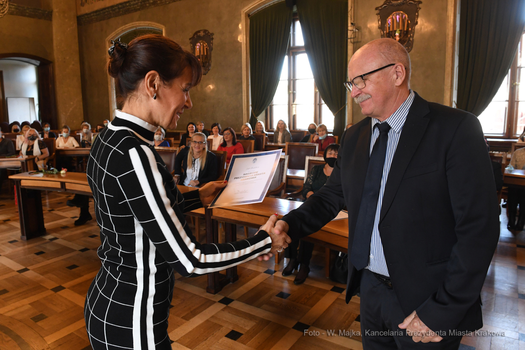 1010jpg.jpg-nagrody dla nauczycieli  Autor: W. Majka