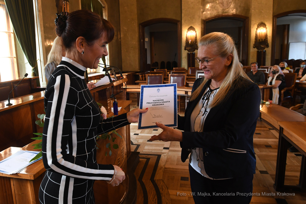 5151jpg.jpg-nagrody dla nauczycieli  Autor: W. Majka