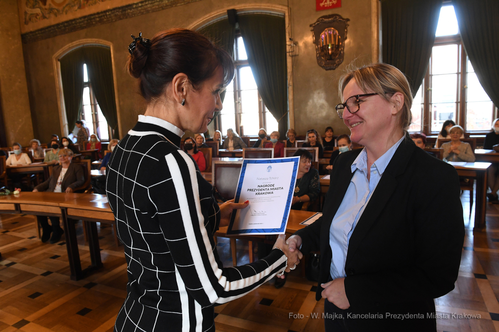 5353jpg.jpg-nagrody dla nauczycieli  Autor: W. Majka