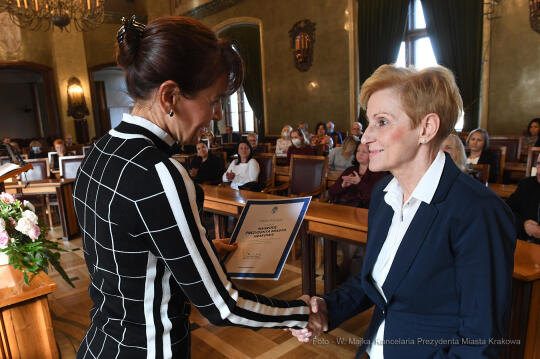 4545jpg.jpg-Nagrody dla nauczvycieli - tyra IV