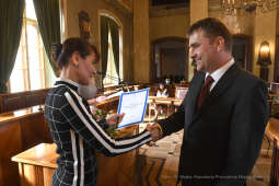 5353jpg.jpg-Nagrody dla nauczvycieli - tyra IV