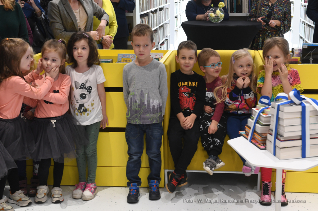 077jpg.jpg-Filia 48 Biblioteki Kraków  Autor: W. Majka