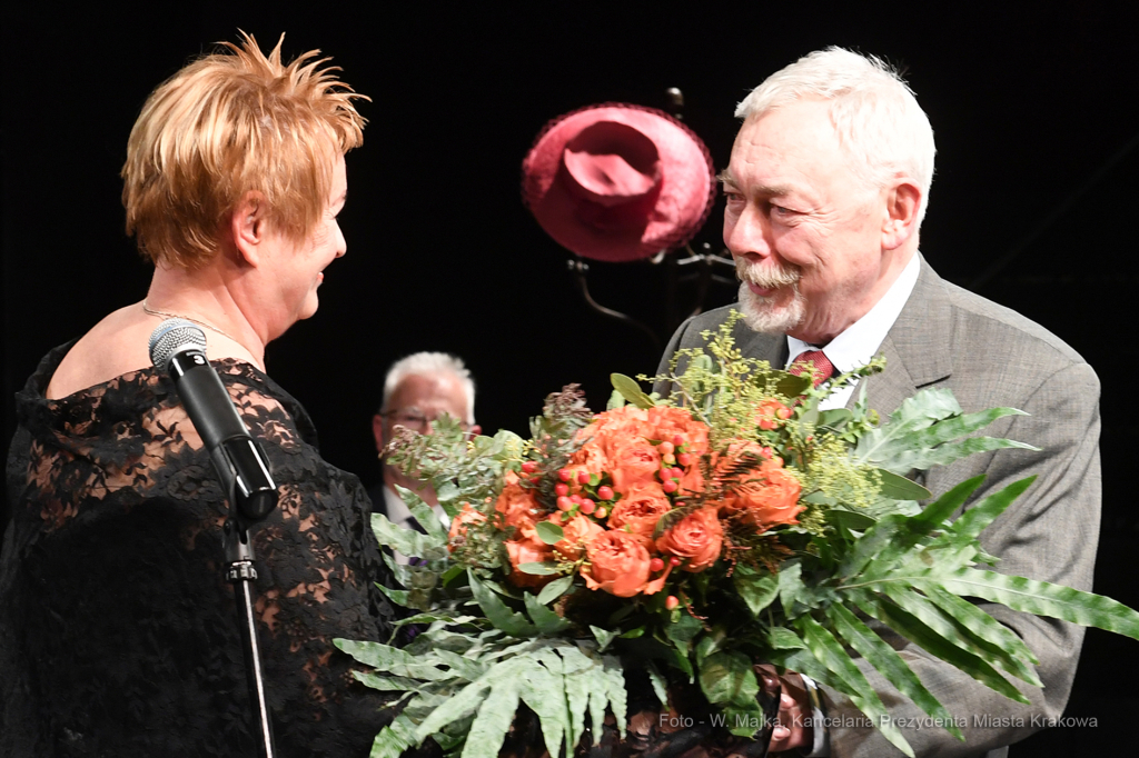 066jpg.jpg-Na Rzecz Rozwoju  Autor: W. Majka