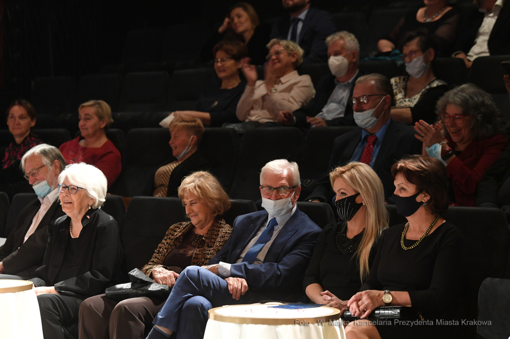 088jpg.jpg-Na Rzecz Rozwoju  Autor: W. Majka