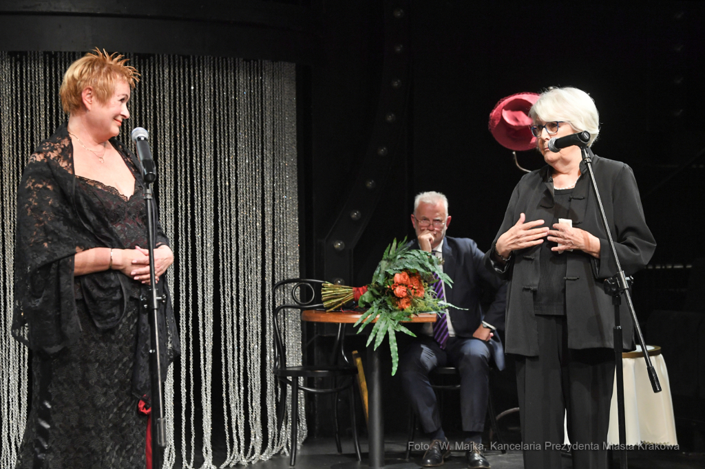 1010jpg.jpg-Na Rzecz Rozwoju  Autor: W. Majka