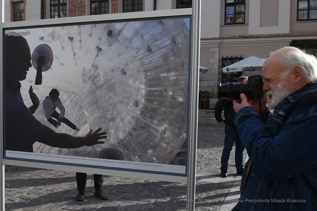 022jpg.jpg-Otwarcie wystawy Świat Czeka  Autor: W. Majka