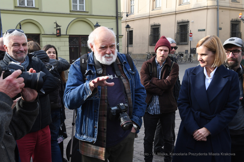 1212jpg.jpg-Otwarcie wystawy Świat Czeka  Autor: W. Majka