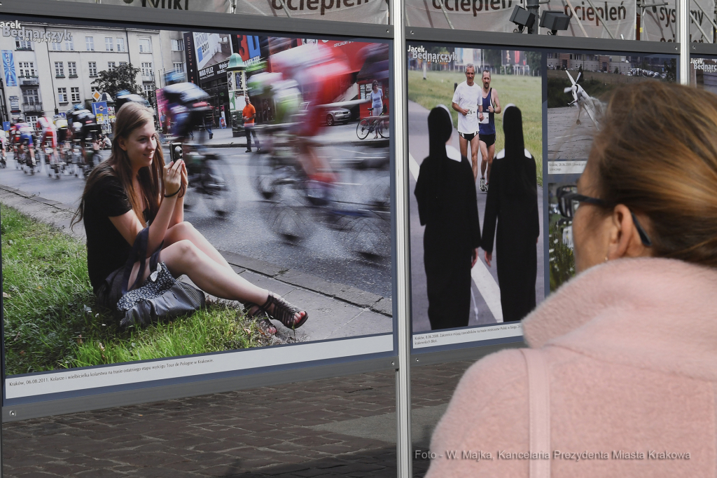 1919jpg.jpg-Otwarcie wystawy Świat Czeka  Autor: W. Majka