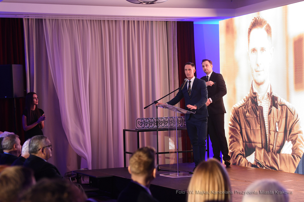 044jpg.jpg-Gala 10-lecia LoveKraków.pl  Autor: W. Majka