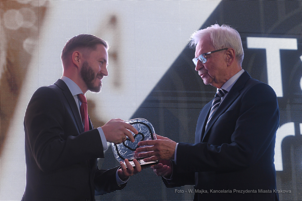 2323jpg.jpg-Gala 10-lecia LoveKraków.pl  Autor: W. Majka