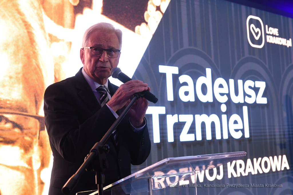 2525jpg.jpg-Gala 10-lecia LoveKraków.pl  Autor: W. Majka