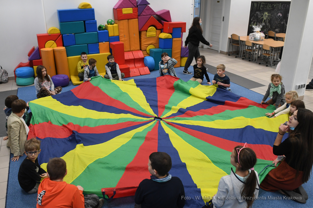 2525jpg.jpg-centrum rodziców  Autor: W. Majka