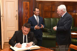 099jpg.jpg-amb. Rumunii