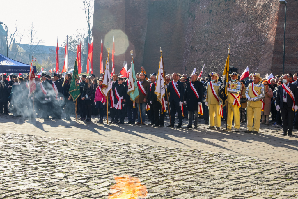 bs_211111_3541.jpg-Uroczystości, 11 Listopada, Kośmider  Autor: B. Świerzowski