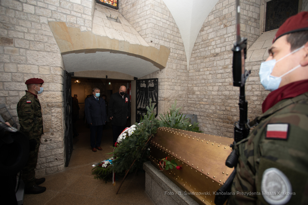 bs_211111_3594.jpg-Uroczystości, 11 Listopada, Kośmider  Autor: B. Świerzowski