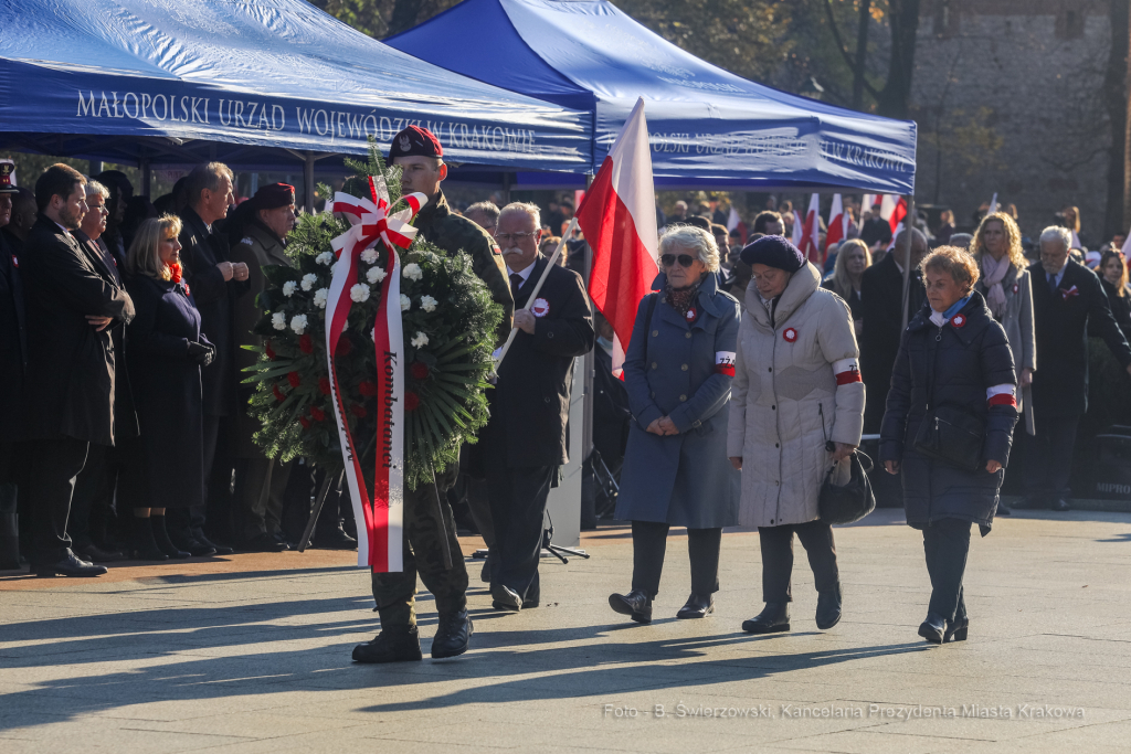 bs_211111_3840.jpg-Uroczystości, 11 Listopada, Kośmider  Autor: B. Świerzowski