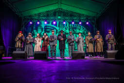 bs_211111_4075.jpg-Lekcja Śpiewania