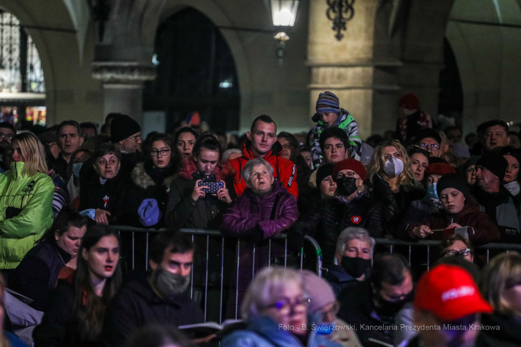 bs_211111_4125.jpg-Lekcja Śpiewania  Autor: B. Świerzowski