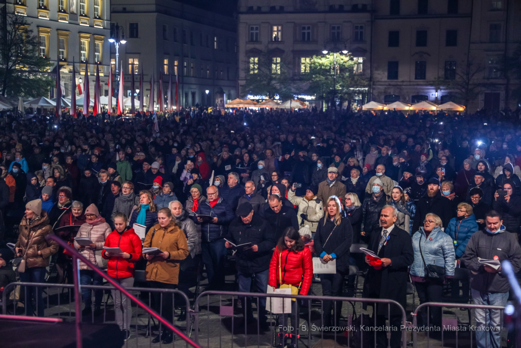 bs_211111_4204.jpg-Lekcja Śpiewania  Autor: B. Świerzowski