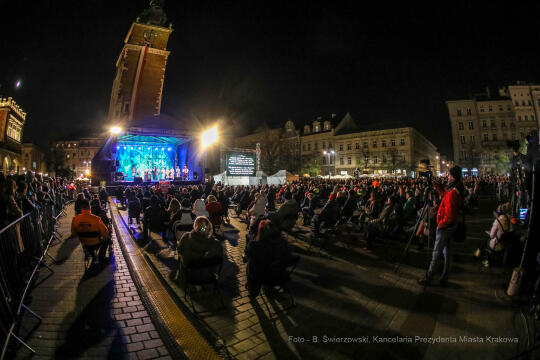 bs_211111_4356.jpg-Lekcja Śpiewania