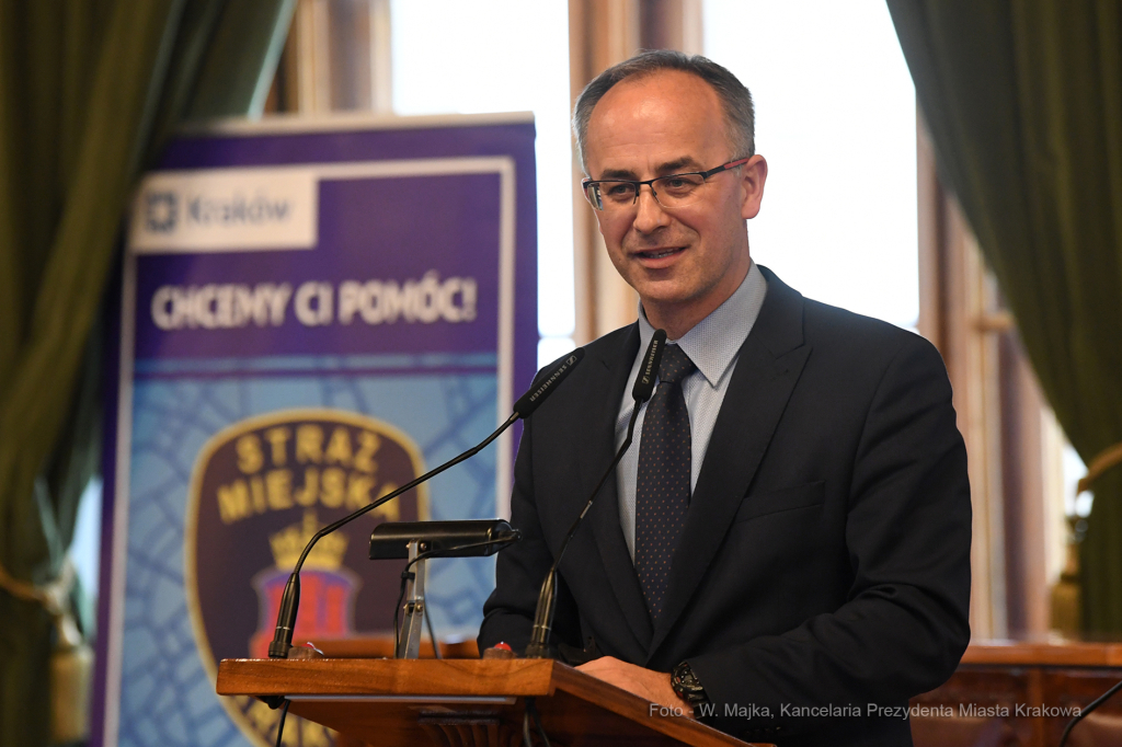 1515jpg.jpg-Prawo i my - konmkurs  Autor: W. Majka