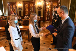 2828jpg.jpg-Prawo i my - konmkurs