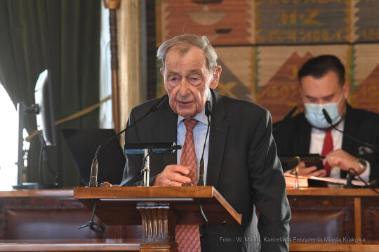 2424jpg.jpg-Pastor Magirius