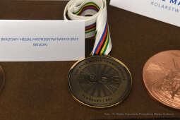 1616jpg.jpg-Prezentacja medali olimpijskich zdobytych przez Krakowian