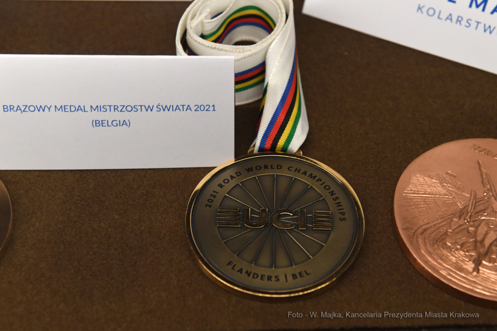1616jpg.jpg-Prezentacja medali olimpijskich zdobytych przez Krakowian  Autor: W. Majka