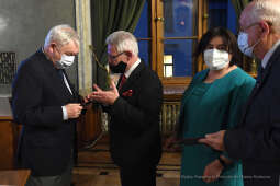 1010jpg.jpg-Pióro Biznesu