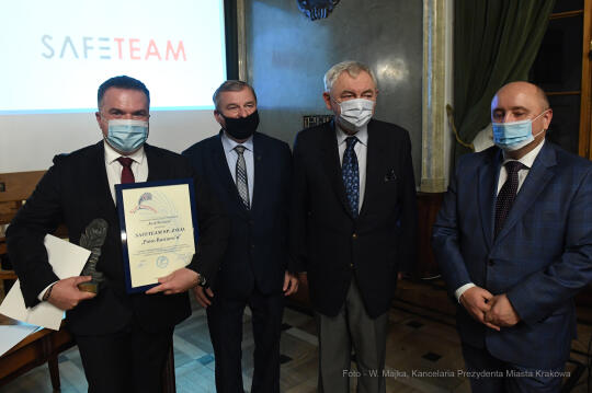 2323jpg.jpg-Pióro Biznesu