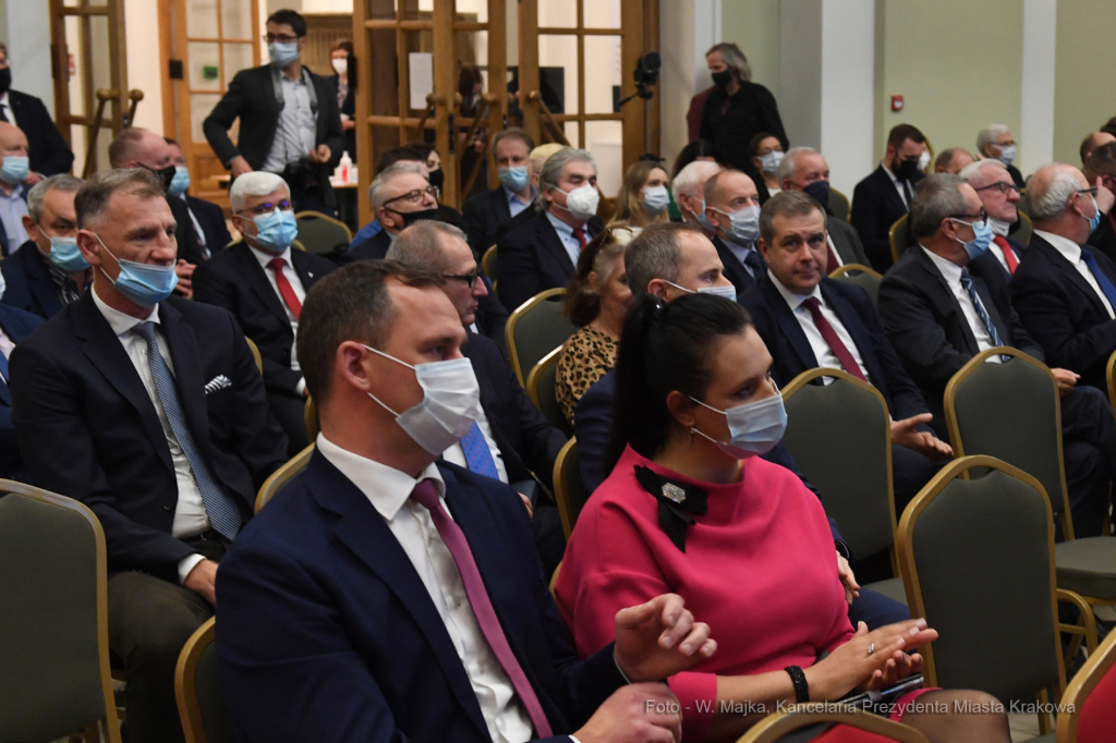 044jpg.jpg-171 lat IPH - Krakowski Dukat  Autor: W. Majka