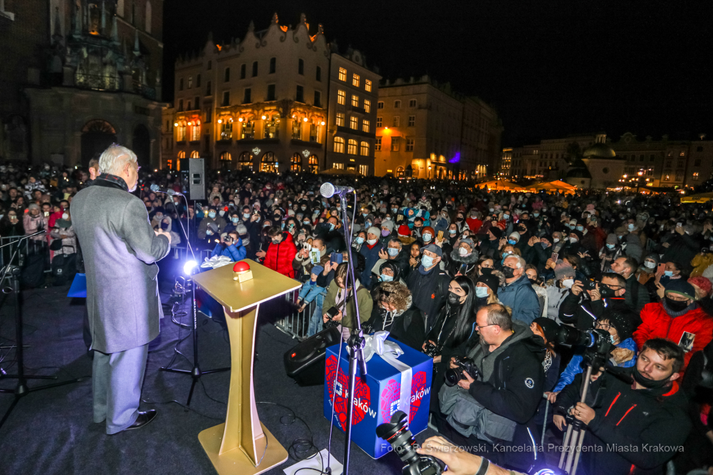 bs_211127_6107.jpg-Choinka 2021, Majchrowski  Autor: B. Świerzowski