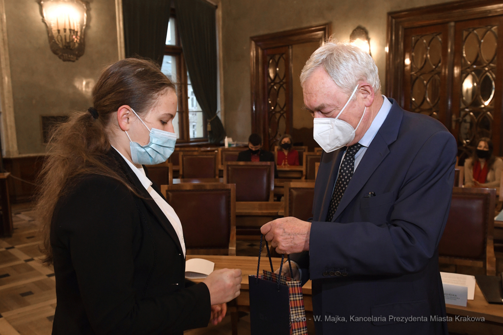 066jpg.jpg-Mistrz Matury, Technik 100% i Ósmoklasista 100%  Autor: W. Majka