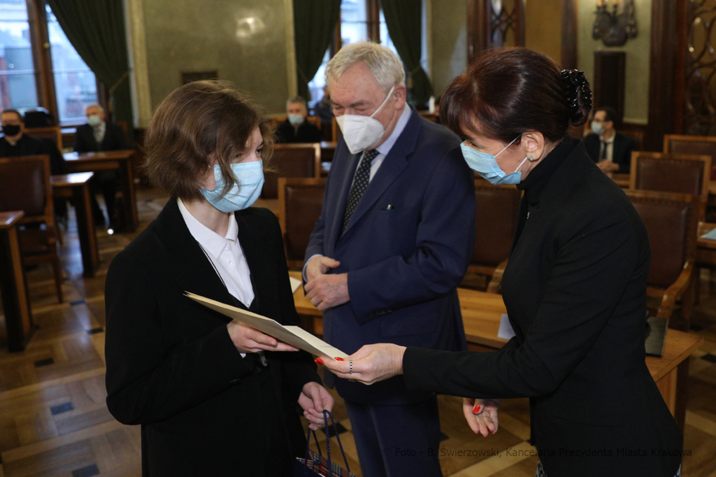 1111jpg.jpg-Wręczenie nagród Mistrz Matury, Technik 100% i Ósmoklasista 100%,  Autor: B. Świerzowski