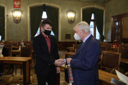 1717jpg.jpg-Wręczenie nagród Mistrz Matury, Technik 100% i Ósmoklasista 100%,