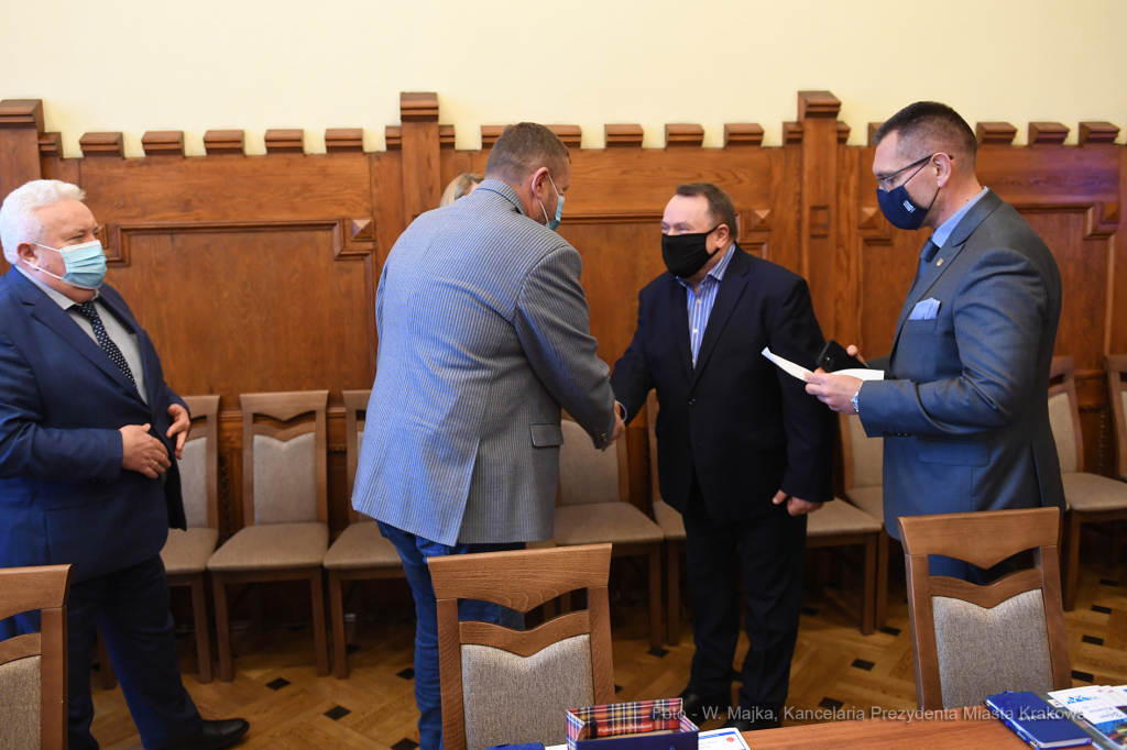 011jpg.jpg-lekarze ze Lwowa  Autor: W. Majka