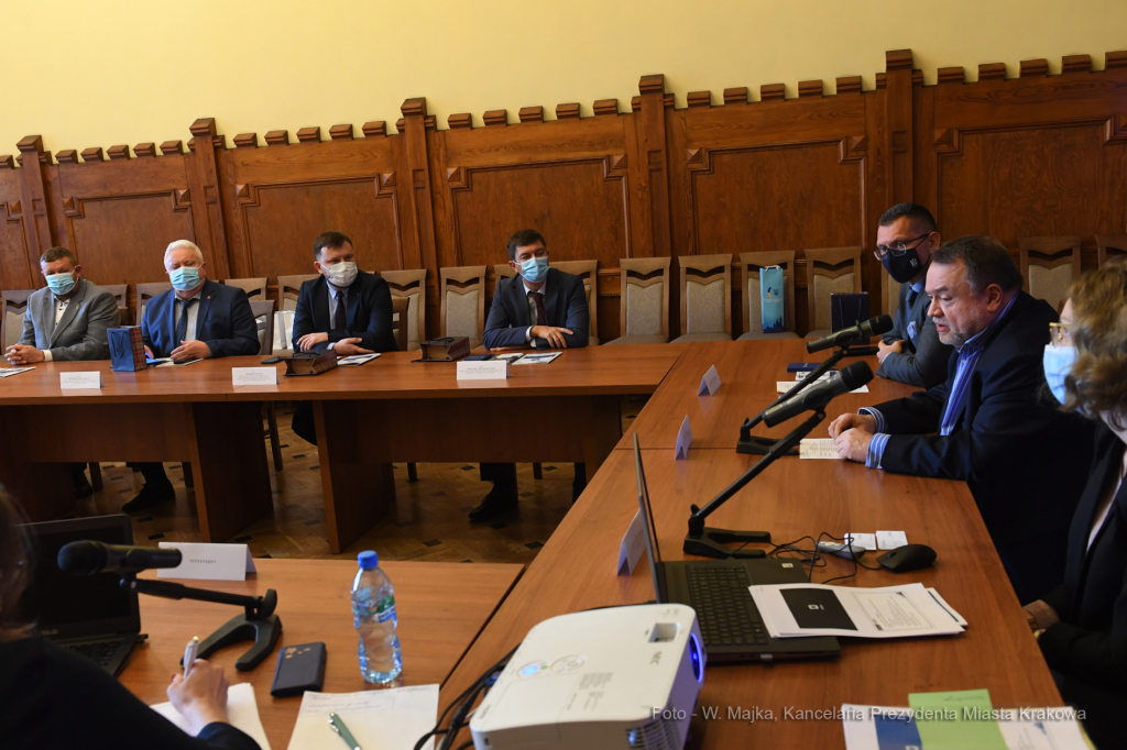 099jpg.jpg-lekarze ze Lwowa  Autor: W. Majka