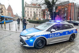 bs_211216_9027.jpg-Radiowozy dla Komendy Miejskiej Policji w Krakowie