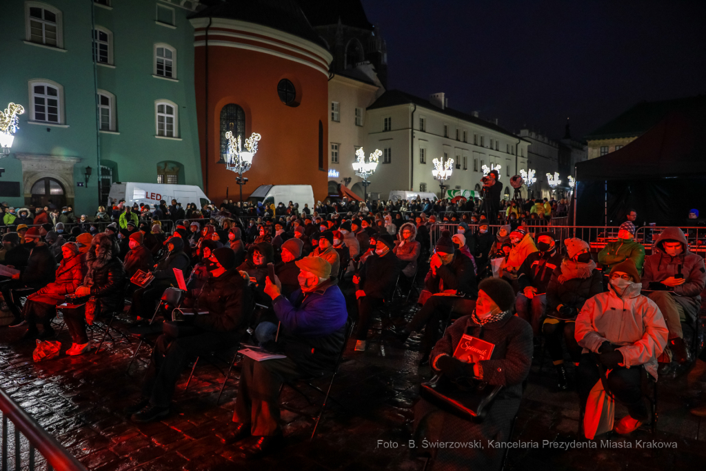 bs_211219_1047.jpg-Lekcja Śpiewania, Kolędy, Mały Rynek  Autor: B. Świerzowski