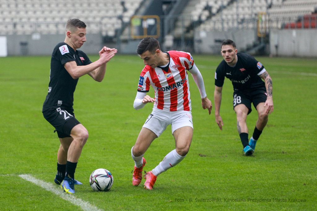 066jpg.jpg-noworoczny trening Cracovii  Autor: B. Świerzowski